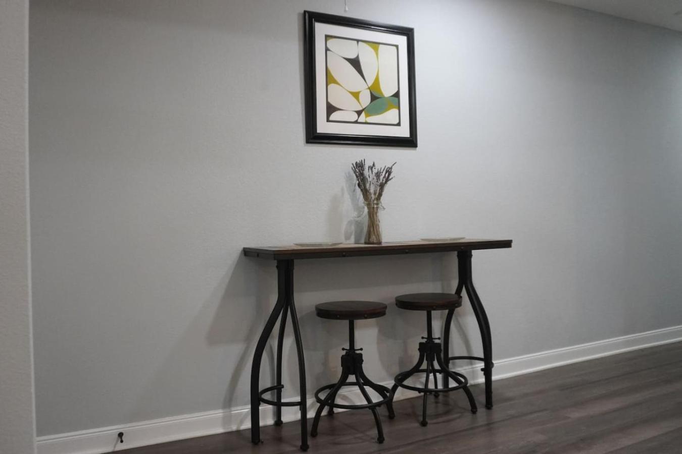 Homey 2bed 1bath In Quiet Neighborhood Holiday home Houston